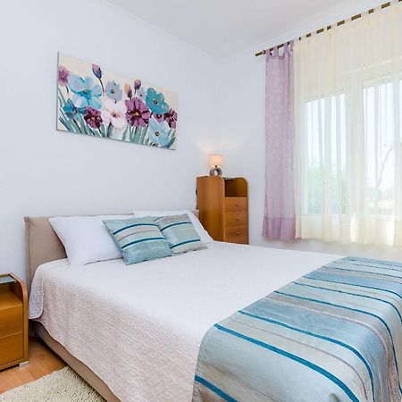 Holiday Home Hope Дубровник Екстериор снимка