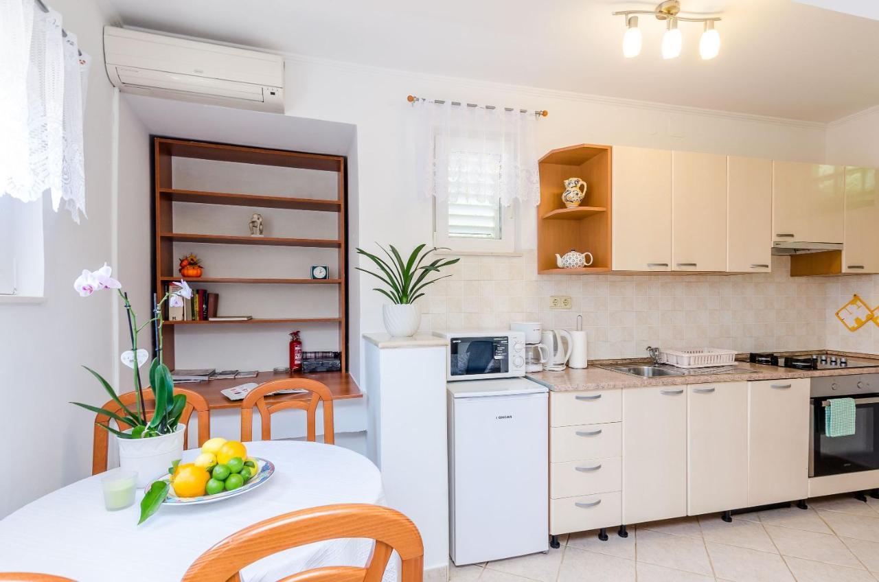 Holiday Home Hope Дубровник Екстериор снимка